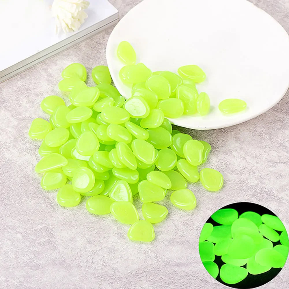 100Pcs Pebbles Glow In The Dark Pebbles Glowing Stones Fish Tank Aquarium Decor Rocks Pebbles for Garden Yard Patio DIY Stones
