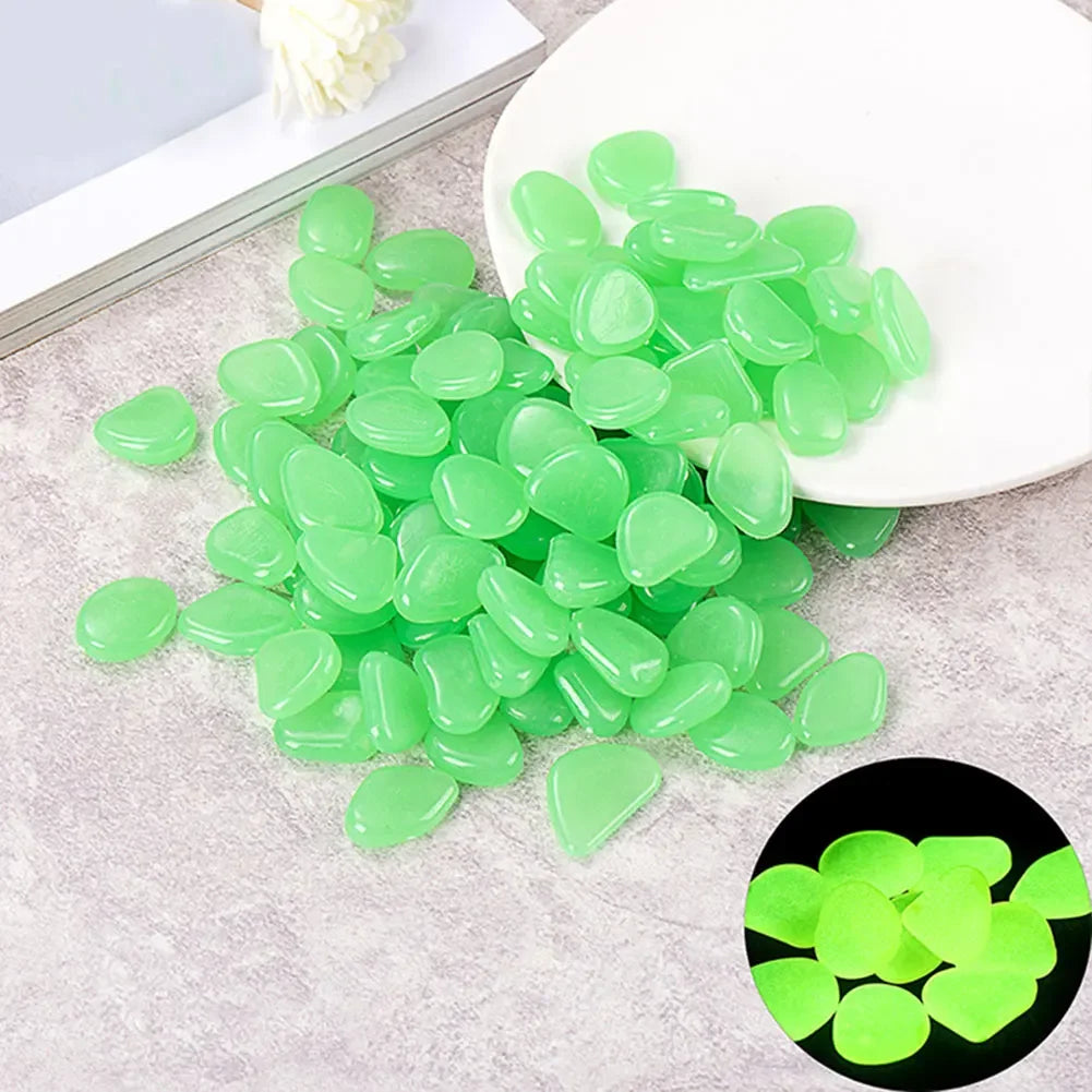 100Pcs Pebbles Glow In The Dark Pebbles Glowing Stones Fish Tank Aquarium Decor Rocks Pebbles for Garden Yard Patio DIY Stones