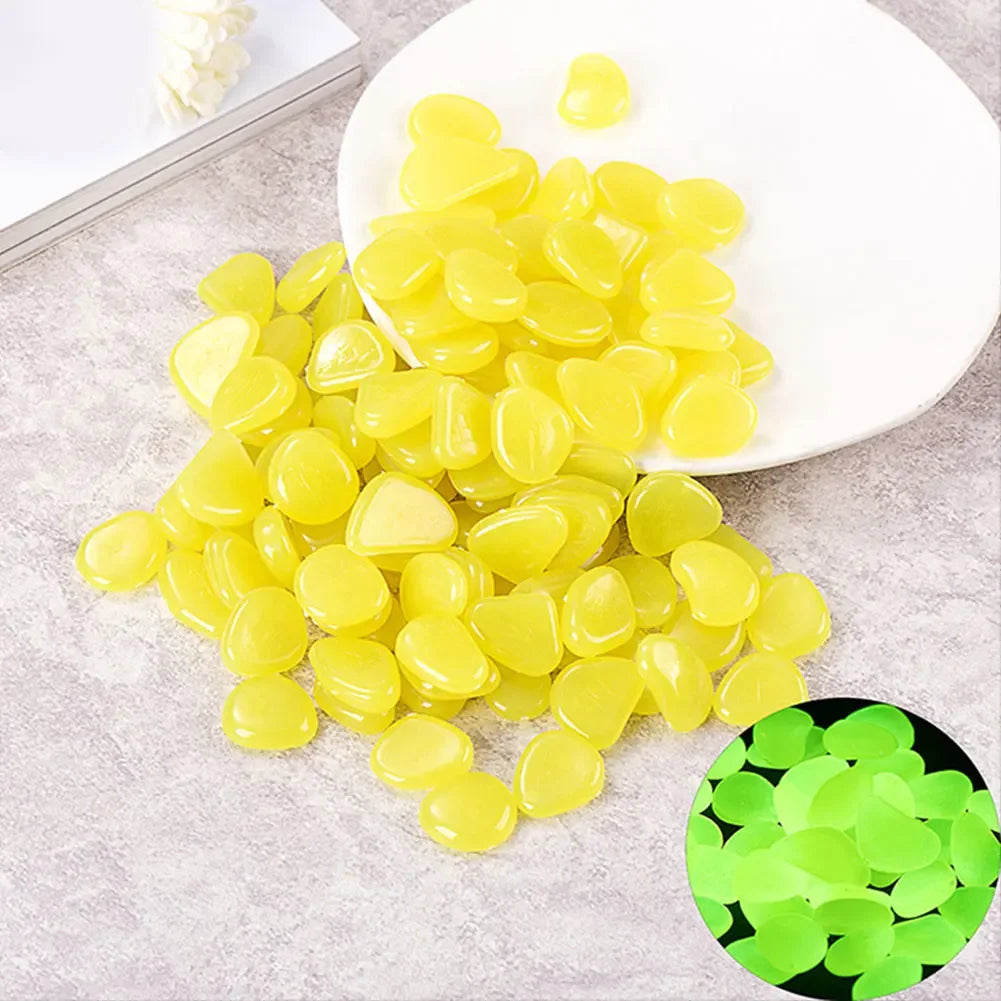 100Pcs Pebbles Glow In The Dark Pebbles Glowing Stones Fish Tank Aquarium Decor Rocks Pebbles for Garden Yard Patio DIY Stones